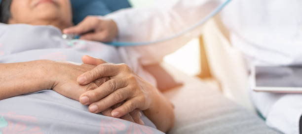 Understanding Insurance Options for Senior Care: Medicare vs. Medicaid